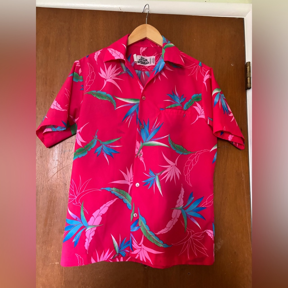 Vtg Hilo Hattie’s Hawaiian shirt